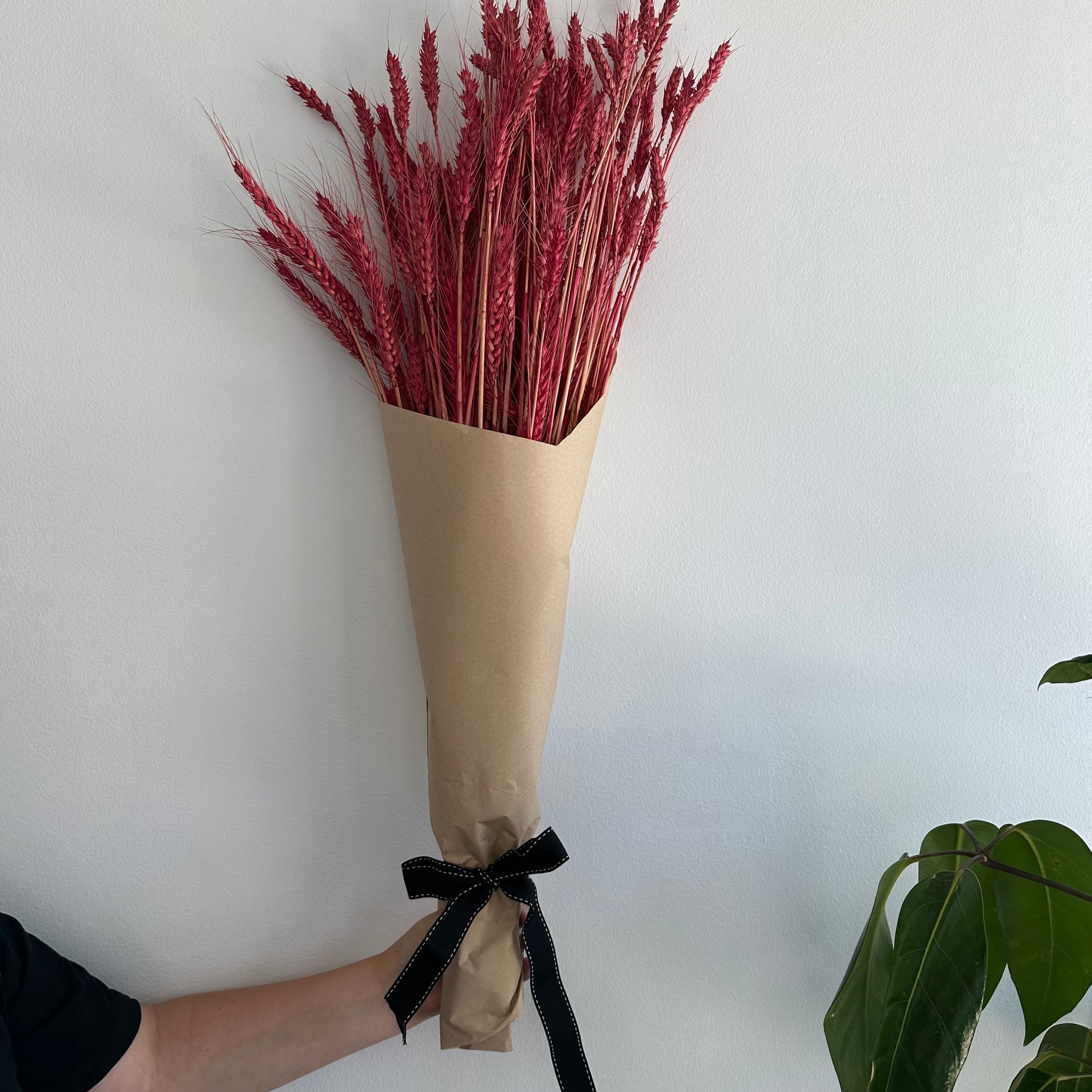 Dried Wheat Bouquet -bright red grande